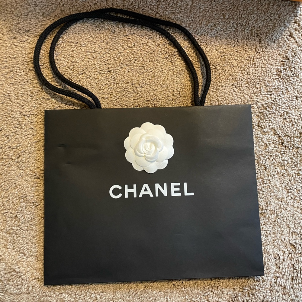 Chanel shopping bag